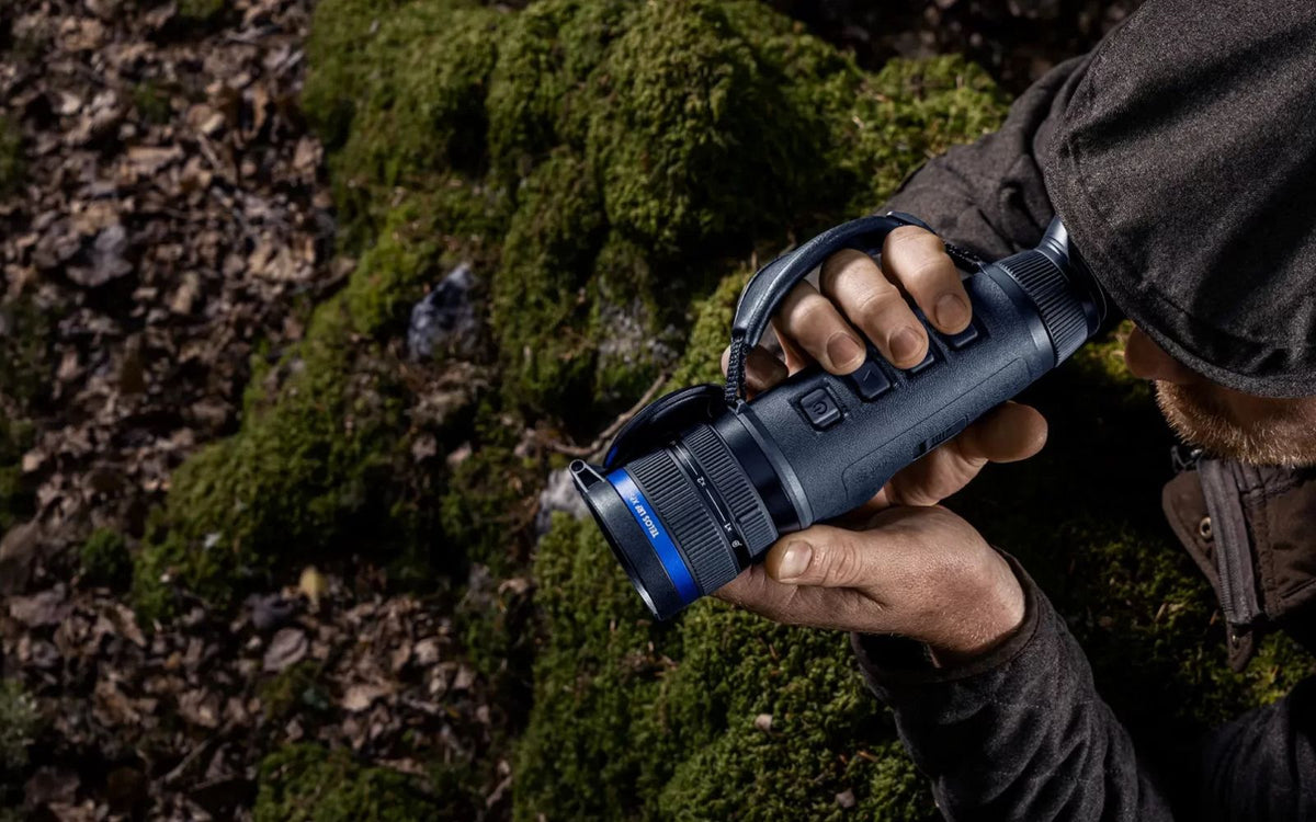 Monoculaire thermique Pulsar Telos LRF XT50 utilisé en milieu naturel pour la détection du gibier, l'observation nocturne et la surveillance outdoor.