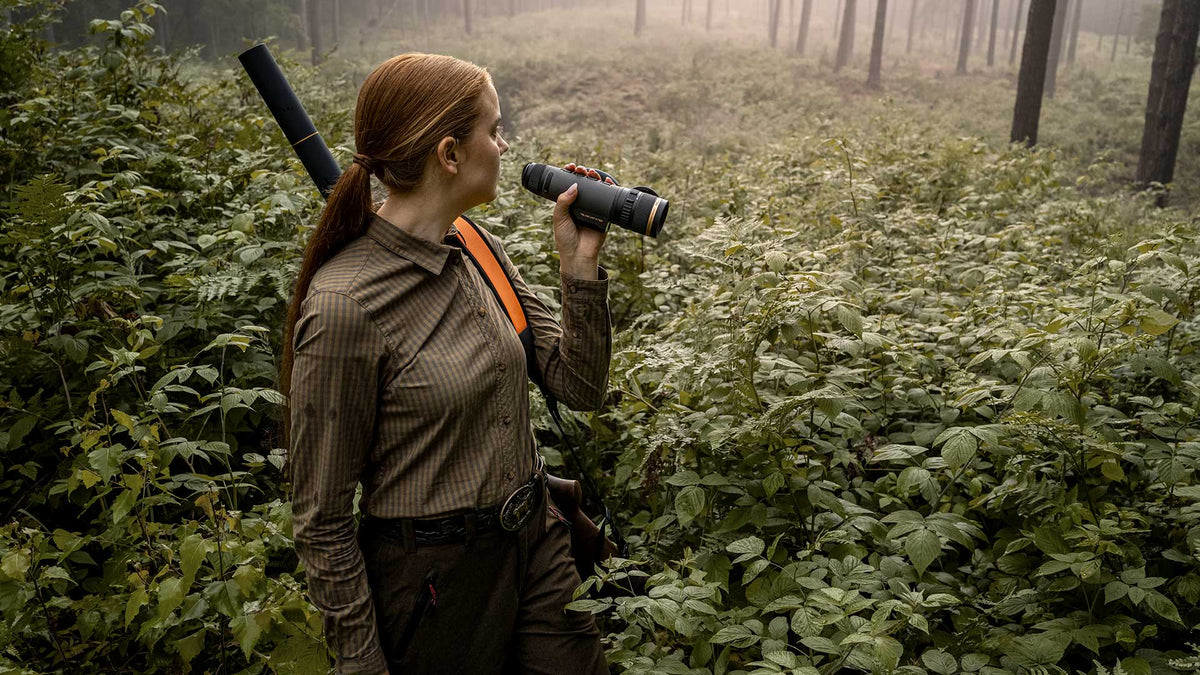 Observation de la faune sauvage avec le monoculaire thermique Pulsar Telos LRF XT50, conçu pour la chasse, l'outdoor et la détection thermique haute précision.